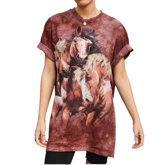 2010s The Mountain Find 8 Horses Tie Dye Nature Tshirt Sz M - Picture 1 of 5
